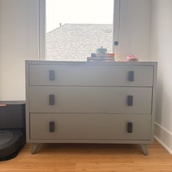 3 Drawer Dresser 