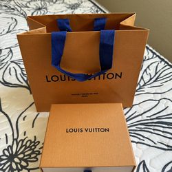 louis vuitton Box With Shopping Bag. Good For Small Wallet Or Jewelry 