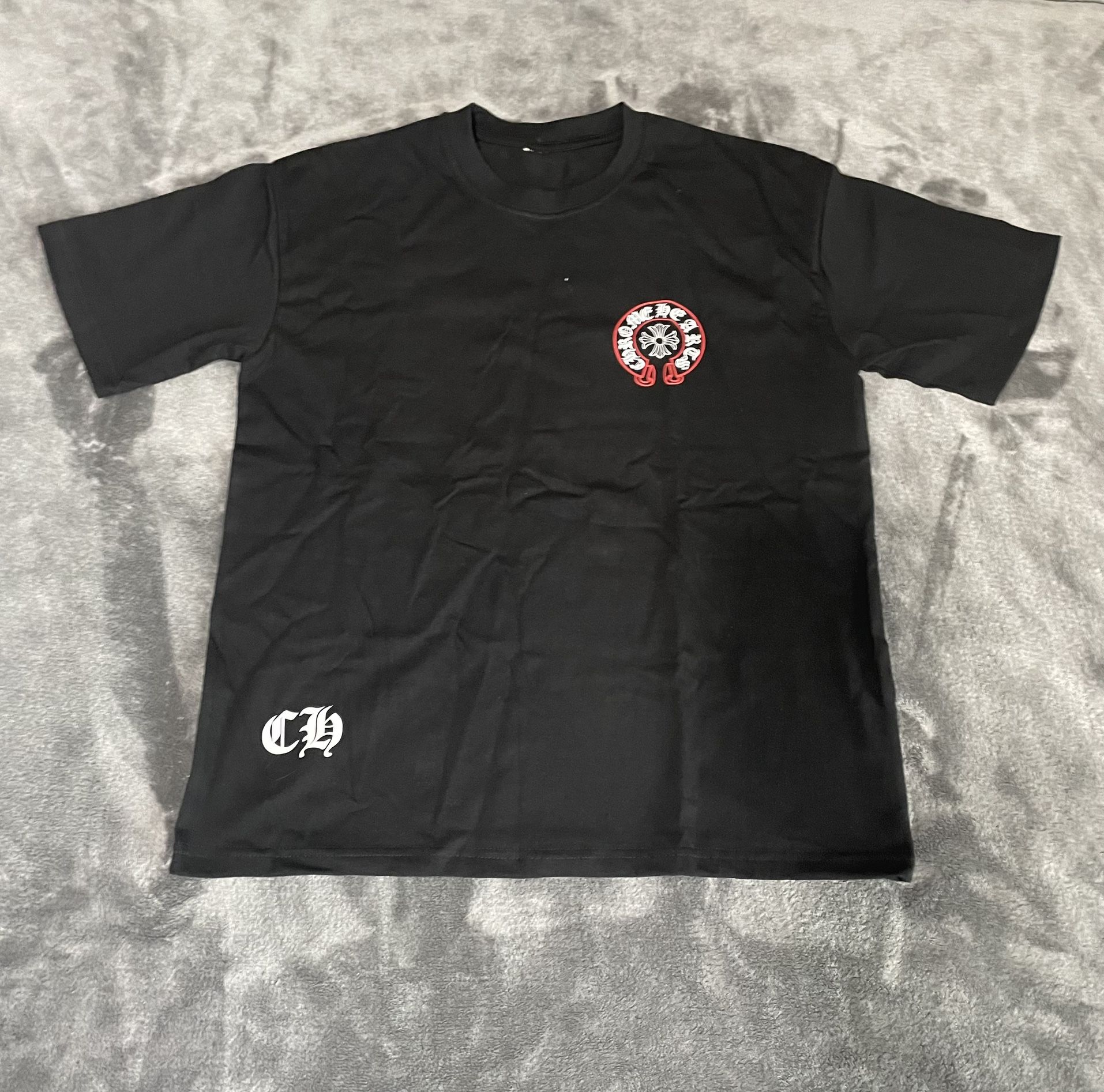 black and red chrome hearts tee