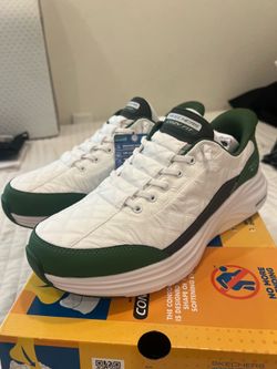 Skechers Slip-Ins (Size 11) NEW!