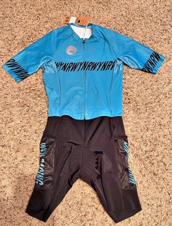 WYN Republic Blue Velocity X Triathalon Set Blue & Black Medium