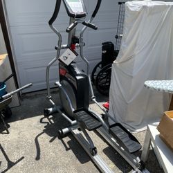 Schwinn 430 Eliptical 