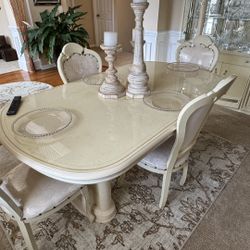 Dining Room Table With Matching Hutch
