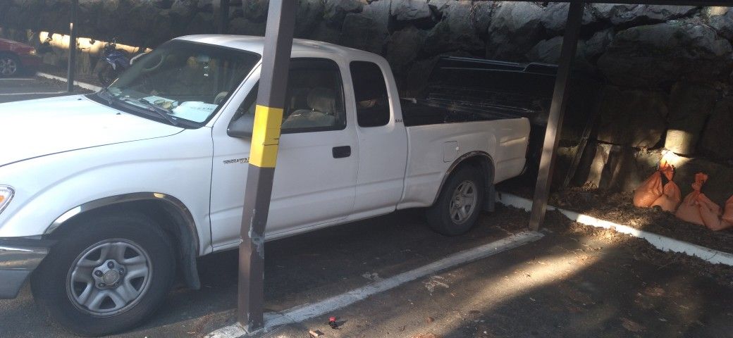 Toyota Tacoma 04