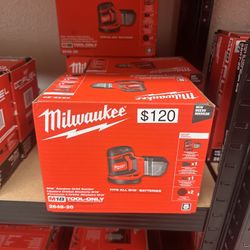 Milwaukee M18 Random Orbit Sander