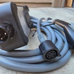 Flexible Fast Charger For Use With Electric Vehicles