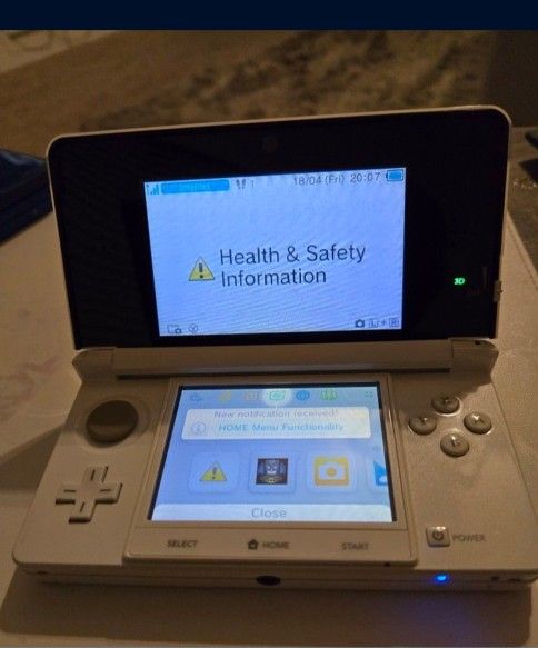 Nintendo 3ds  White In Great Condition 
