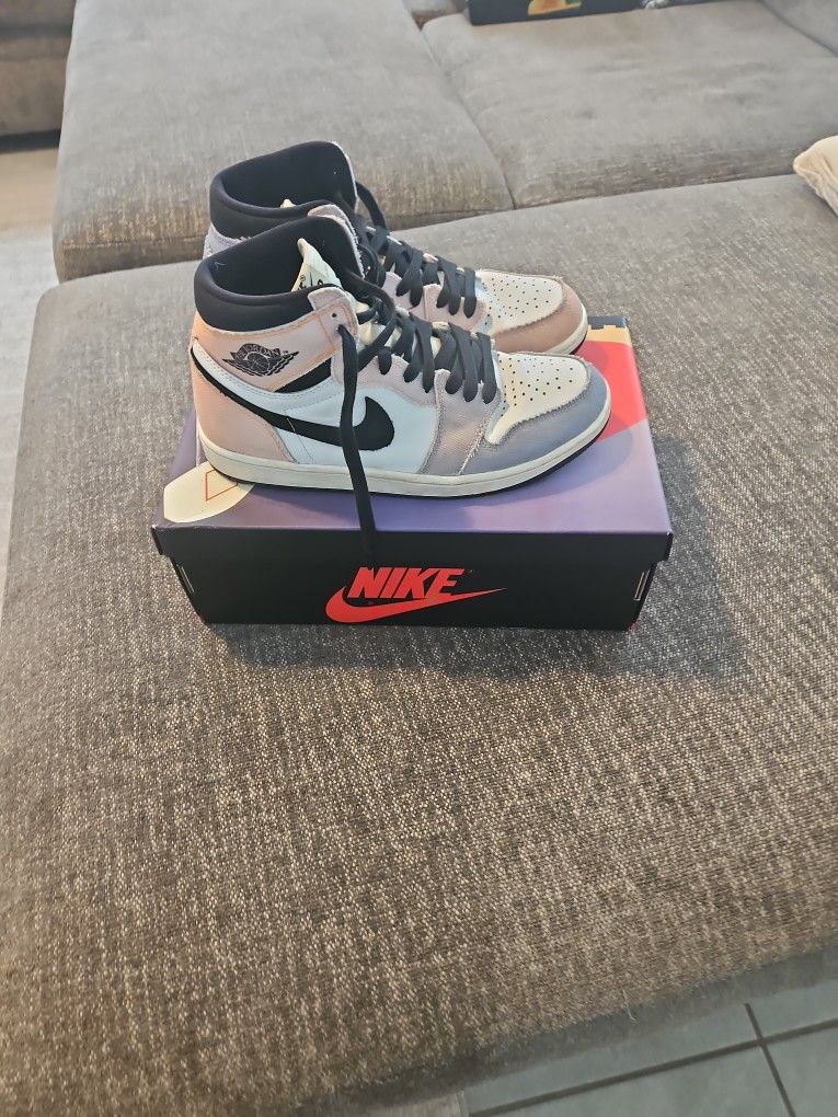 Jordan 1 Retro High OG Skyline