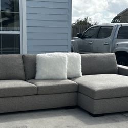 High End Sectional ! $1200 OBO 