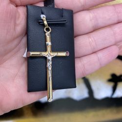 14k TUBE CROSS  CHARM 
