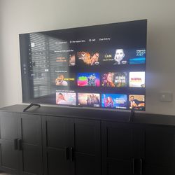 $500 OBO Hisense - 75" Class U6 Series Mini-LED 4K UHD