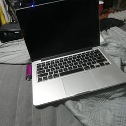 MacBook Pro A1502