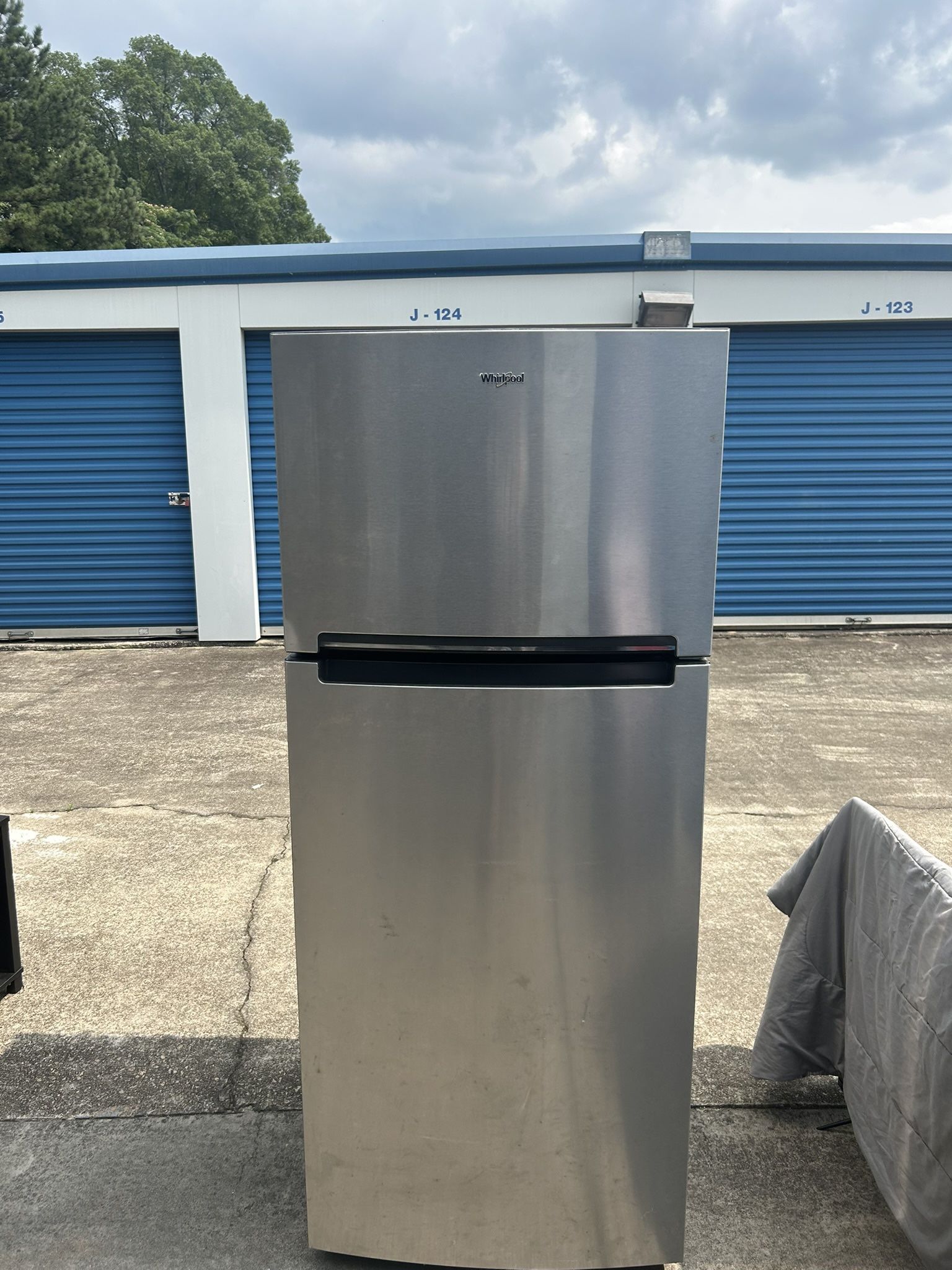 Whirlpool Refrigerator 