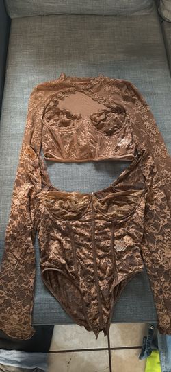 Women’s dress shirt