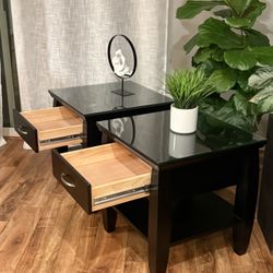 Set Of 2- Solid Wood Nightstand With Glass On The Top 