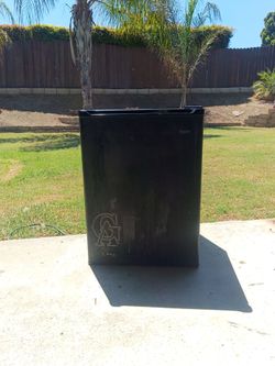 Haier Mini Refrigerator