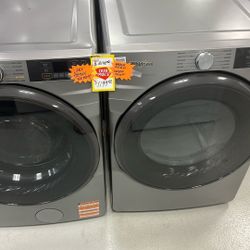 On sale‼️$1100‼️‼️Whirlpool Washer/Dryer Set