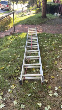 24 ft extension ladder good use condition