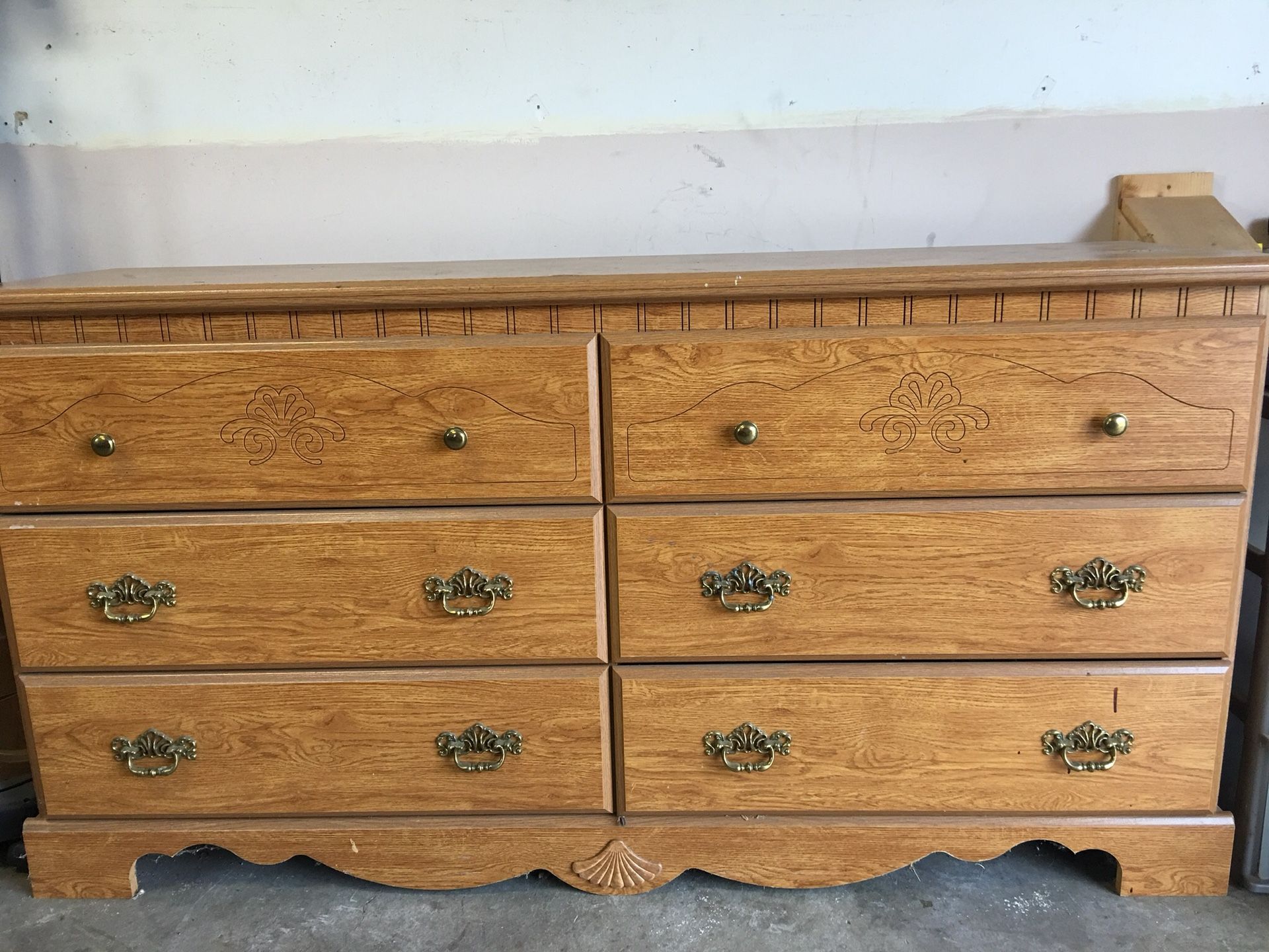 Dresser