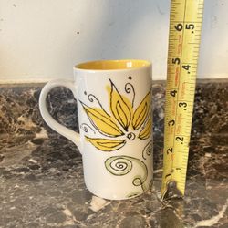 2006 Starbucks Yellow Flower Mug
