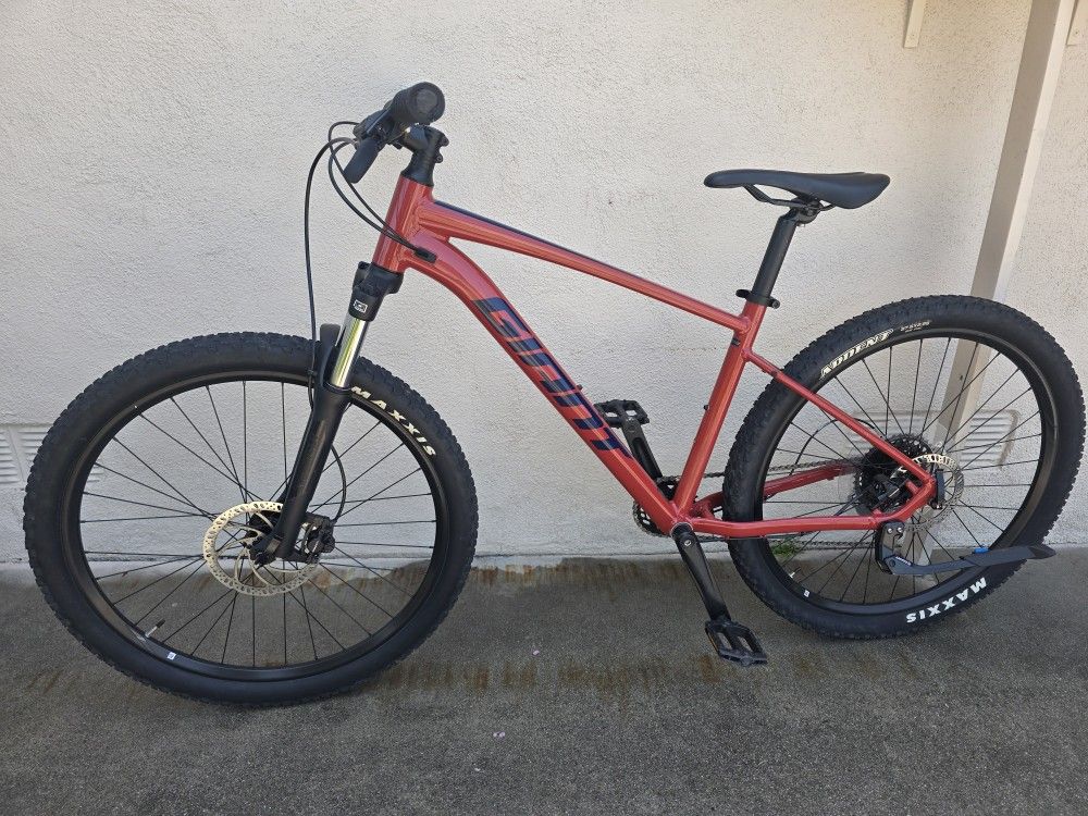 GIANT TALON 2 $425
