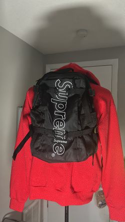 š¤ Supreme Backpack (Black)
