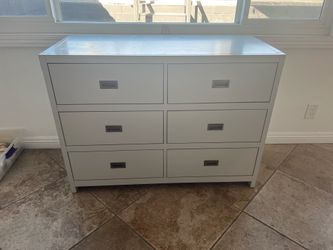 6  cabinet dresser