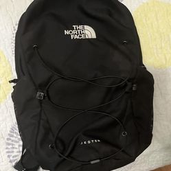 The North Face Jester Hiking Backpack Black Bottle Pocket