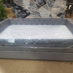 Beautiful Gray Tufted With Nailheads Twin Daybed (New)..Mattress Not Included