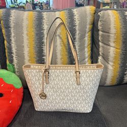 White/brown Mk Purse