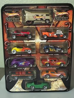 Hot Wheels 1900 / 2000 Decades 10 Car Set