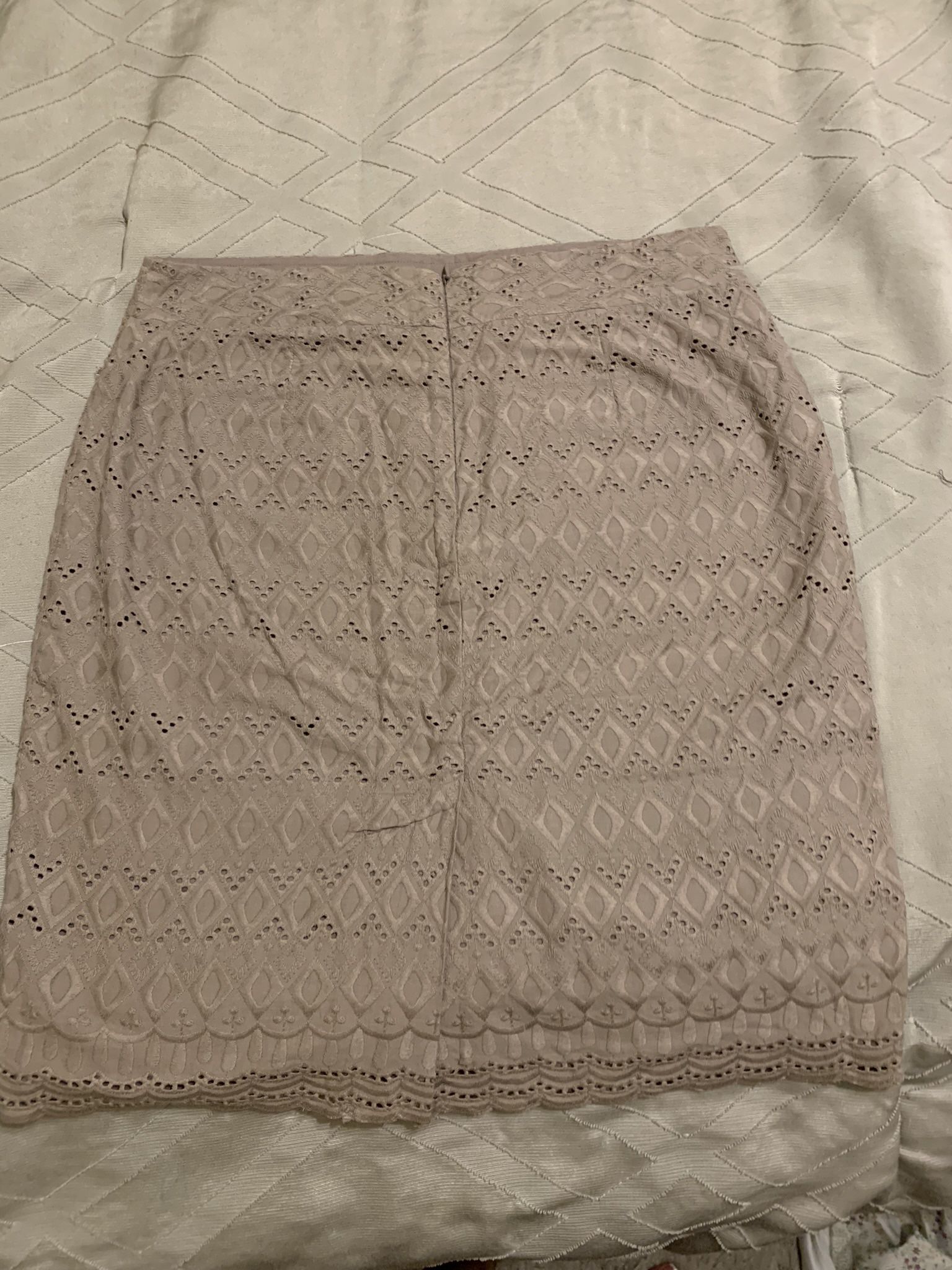 Woman’s Skirt Size 6