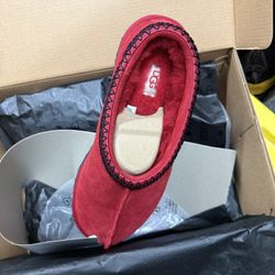 Uggs Slippers 