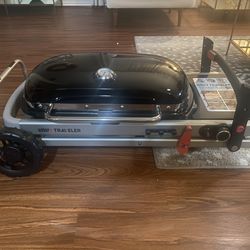 Weber Traveler grill with cover