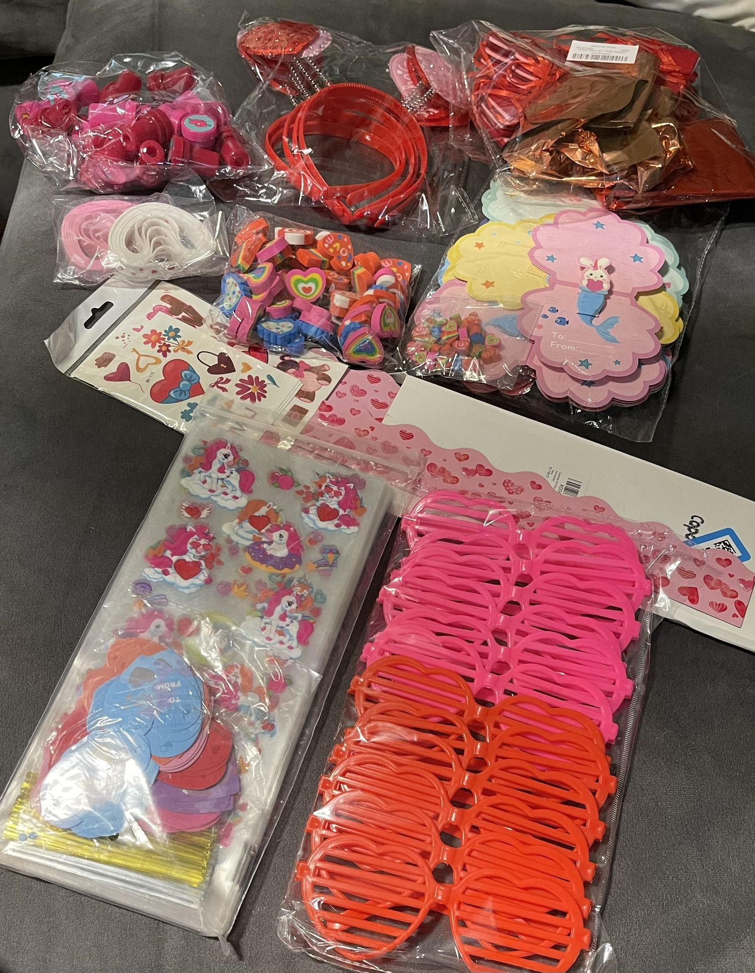 10 packs of valentine decorations and accessories