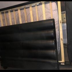 Bed frame plus mattress ‼️🖤