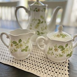 Vintage Coffee Pot, Sugar And Creamer Set