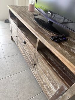 Tv stand