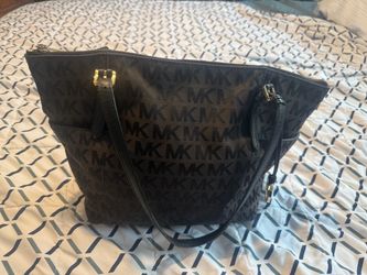 Michael Kors purse
