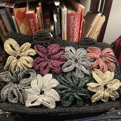 Women’s flower purse 