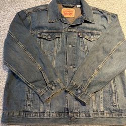 Levi’s Relaxed Trucker