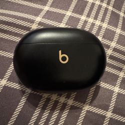 Beats Studio Buds +