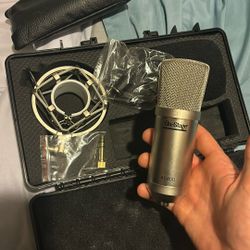 ONSTAGE AS800 Microphone