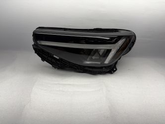 22-25 Volvo XC40 Driver Side LT LED Reflector Headlight OEM