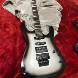 Jackson JS Series Dinky Arch Top JS34 DKA Electric Guitar - Silver Burst