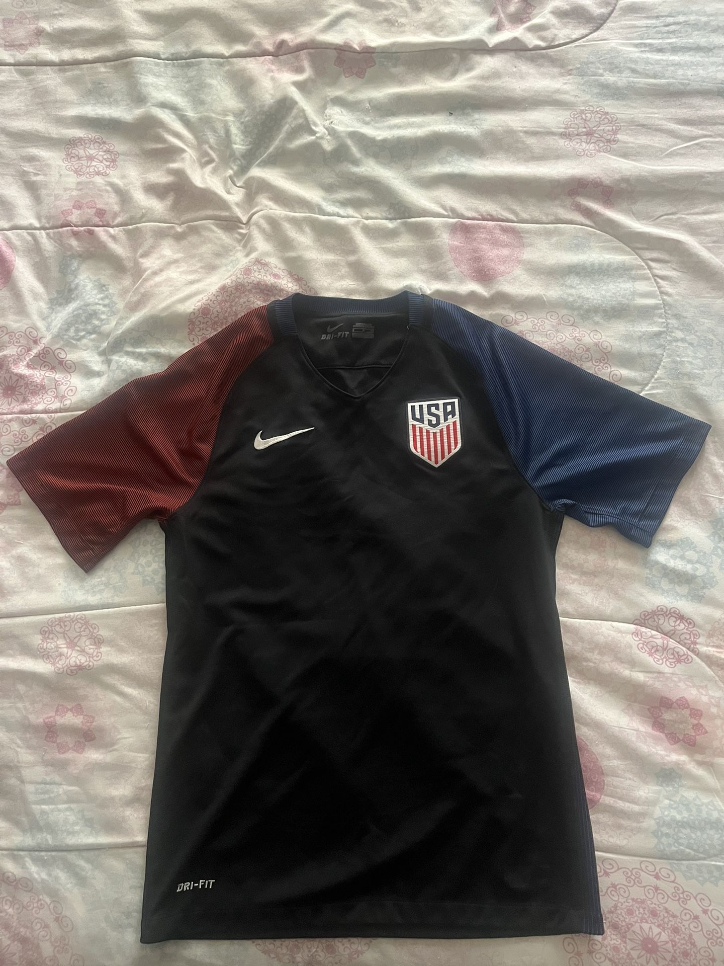 Nike, Black/Red/Blue, Size Small