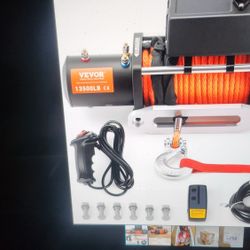 Electric Trunk Winch With Synthetic Rope 13500 Lbs Pulling Capacity 
