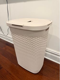 Laundry basket