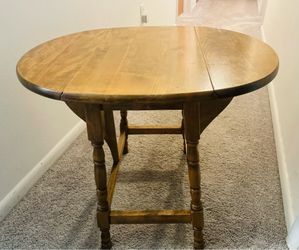 Small Oval Drop Leaf Table, Pecan Finish