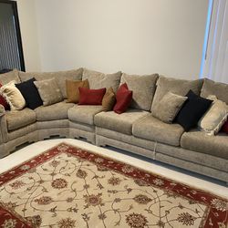 Living Room Sectional Sofa (pull out bed)